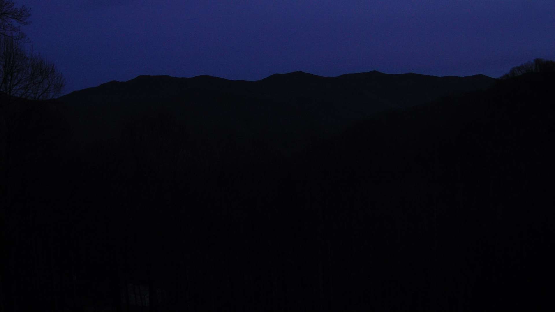 click for next image... slideshow image