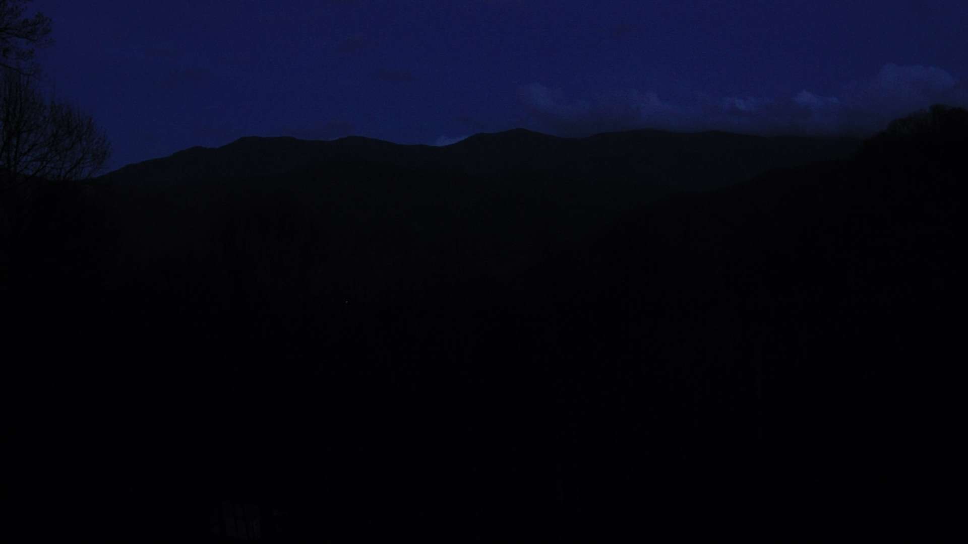 click for next image... slideshow image
